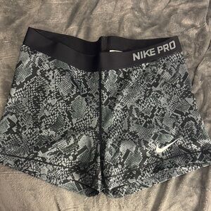 Nike Pro Women's Snake Print shorts